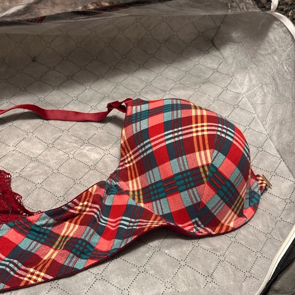 Cacique Lane Bryant Red Bra Front Closure Adorable Back with Lace 42DD NWOT - Picture 12 of 12